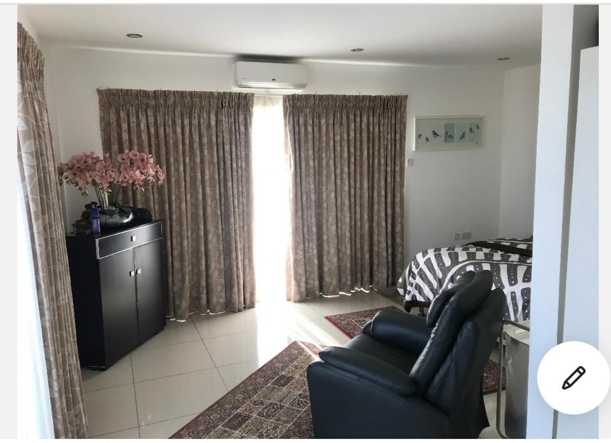 Gallery Apartments By Bestwest Hospitality Akra Dış mekan fotoğraf